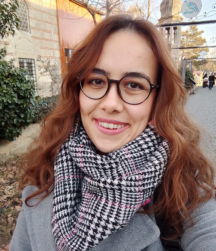 Emel Kök